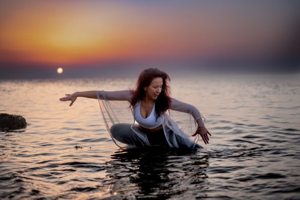 Finding yourself after the menopause, with Qigong pro Manuela Roche
